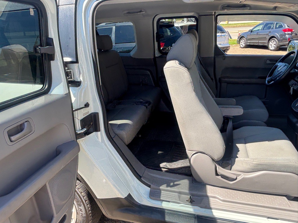 2010 Honda Element Image 16