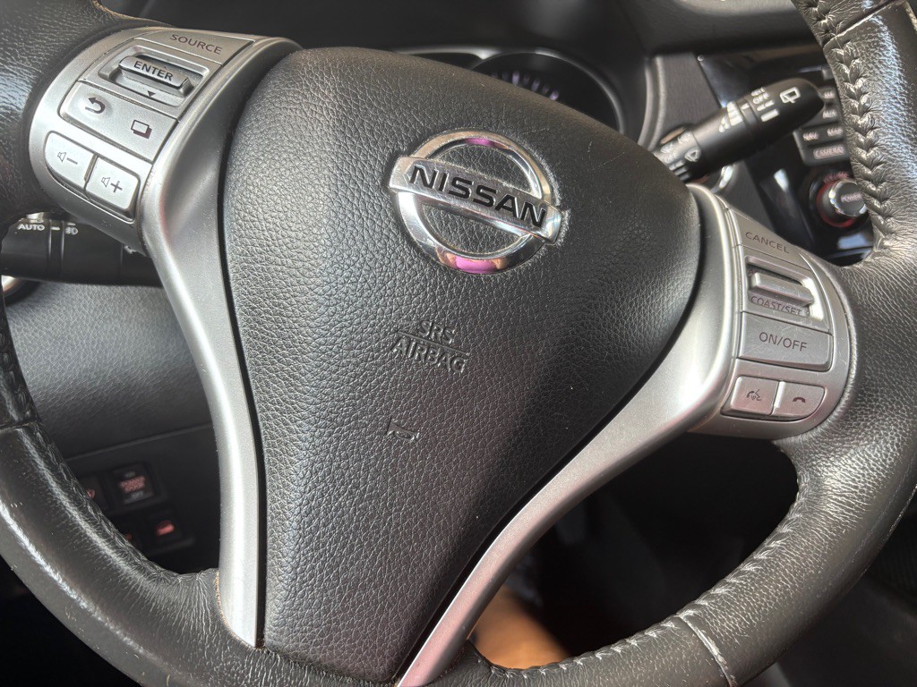 2015 Nissan Rogue Image 19