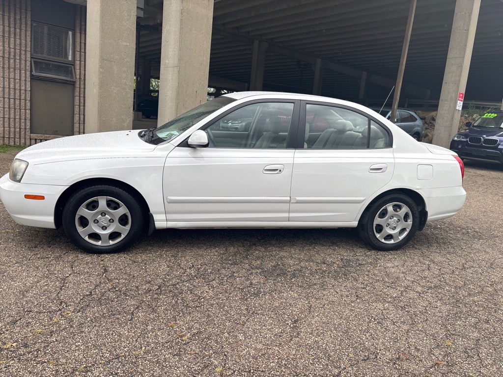 2002 Hyundai Elantra Image 1
