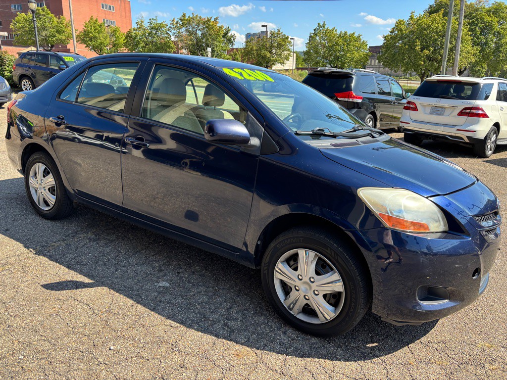 2008 Toyota Yaris Image 4