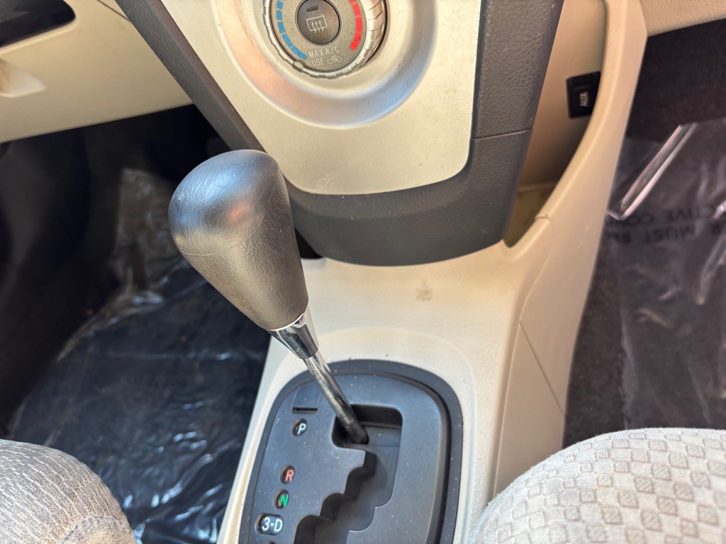 2008 Toyota Yaris Image 11