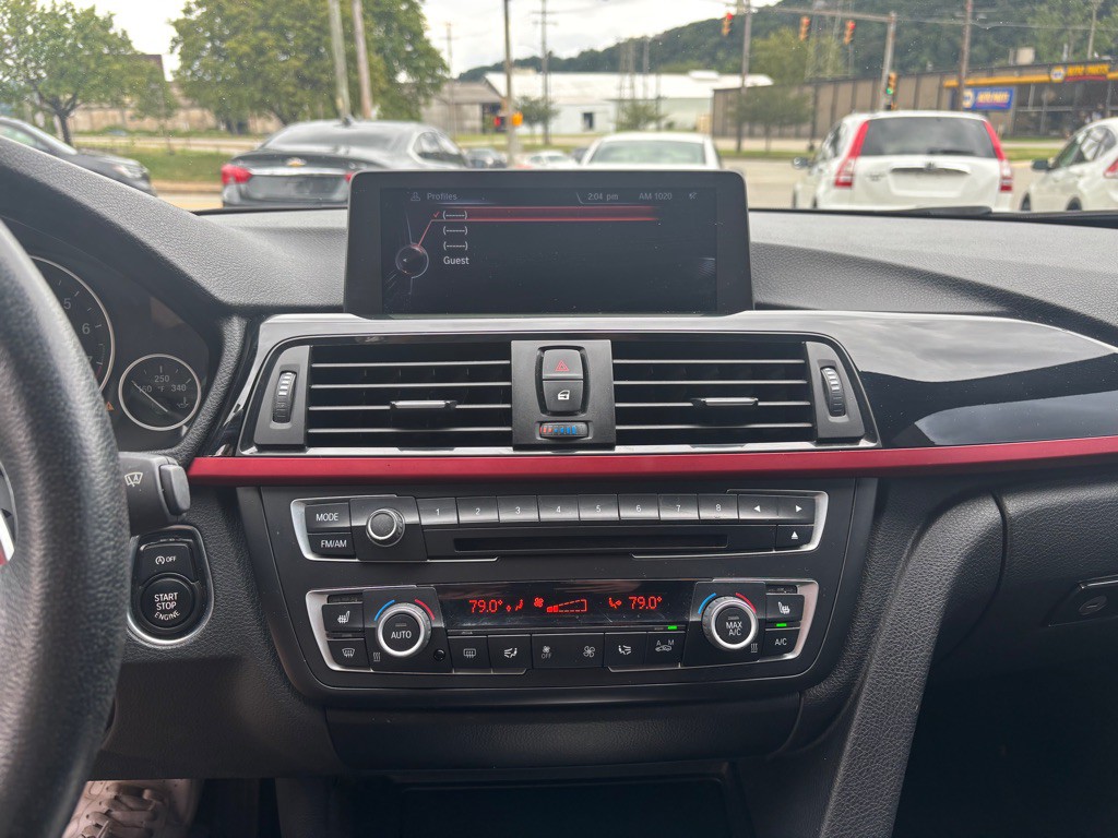 2014 BMW 3 Series Image 15