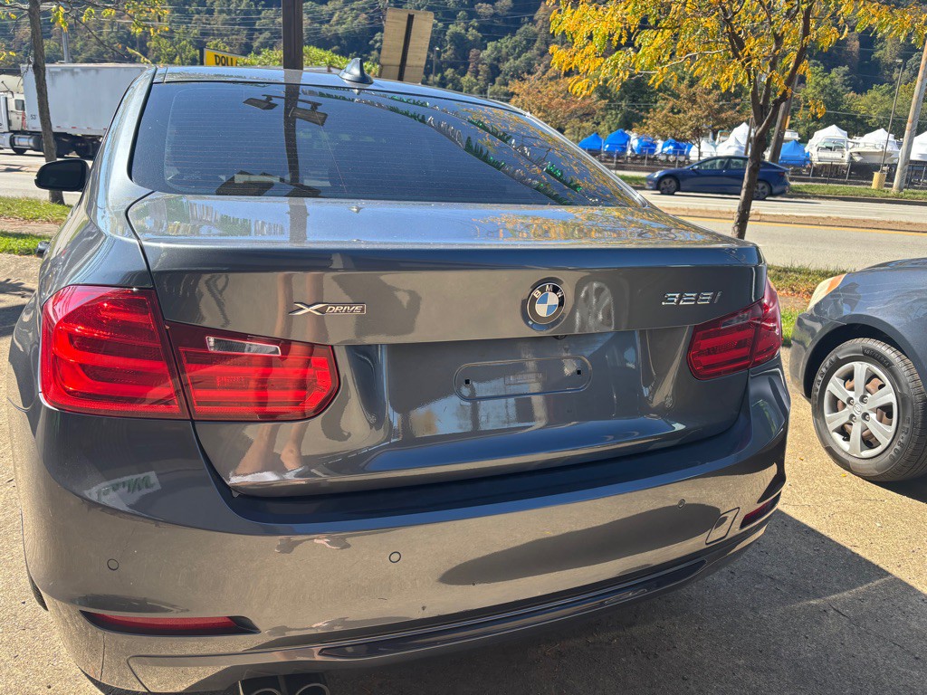 2014 BMW 3 Series Image 3