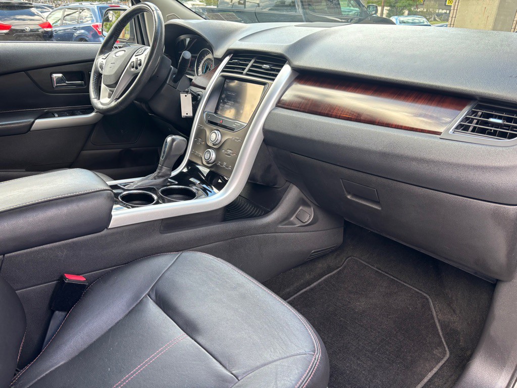 2012 Ford Edge Image 8