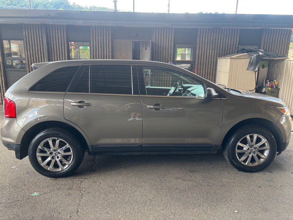 2012 Ford Edge Image 10