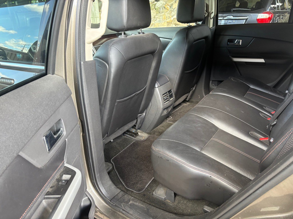 2012 Ford Edge Image 12