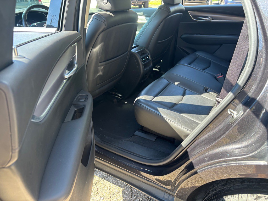 2017 Cadillac XT5 Image 10