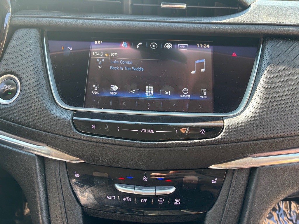 2017 Cadillac XT5 Image 16