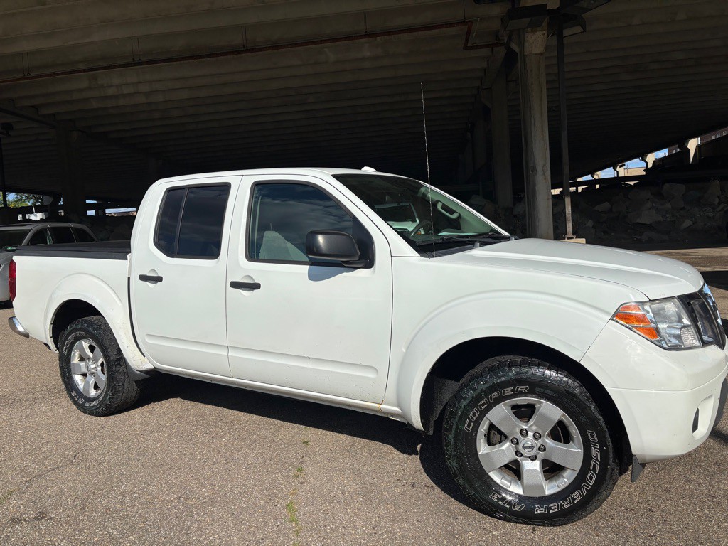 2013 Nissan Frontier Image 3