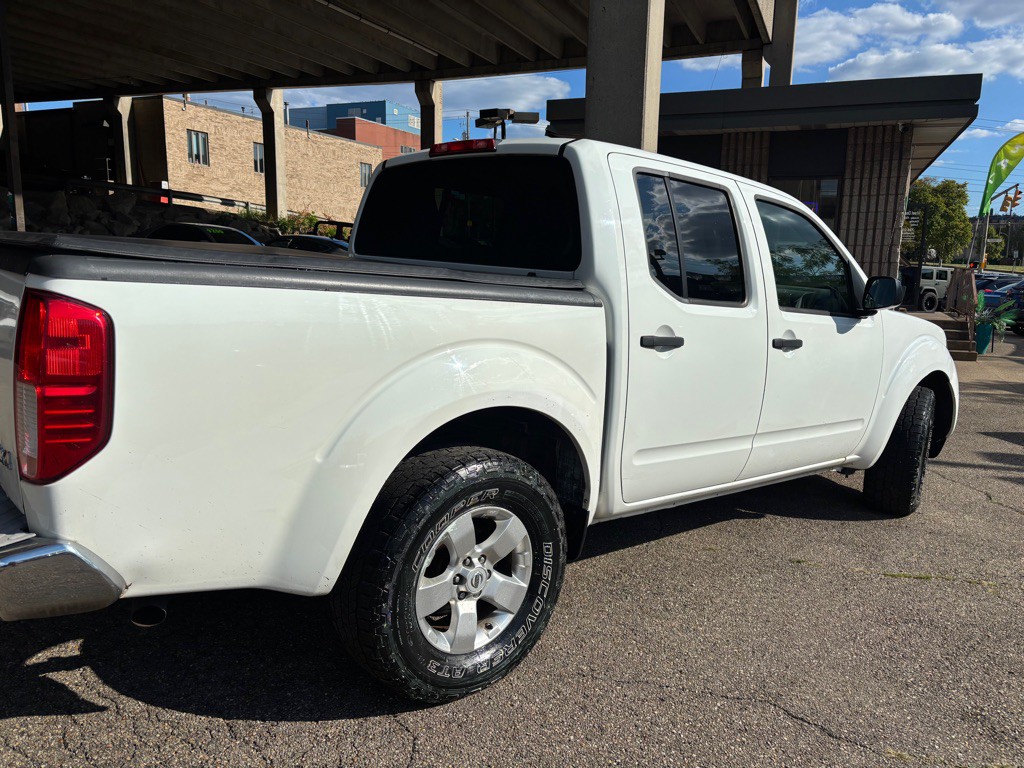 2013 Nissan Frontier Image 22
