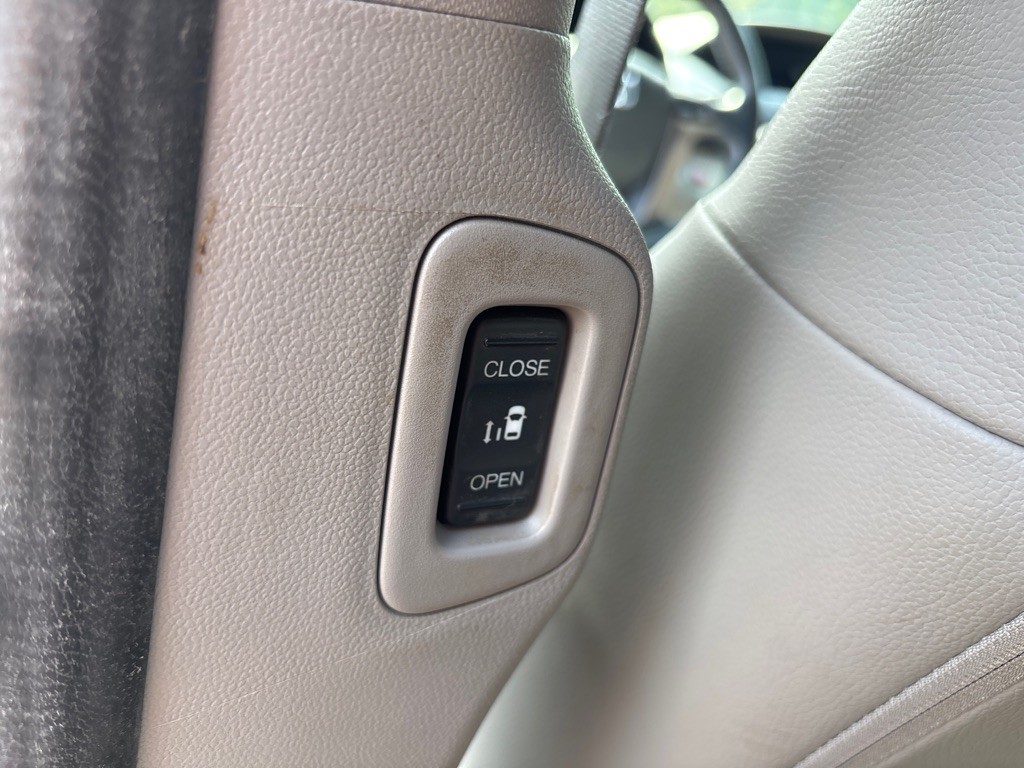 2014 Honda Odyssey Image 17