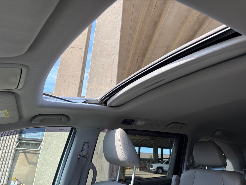 2014 Honda Odyssey Image 19