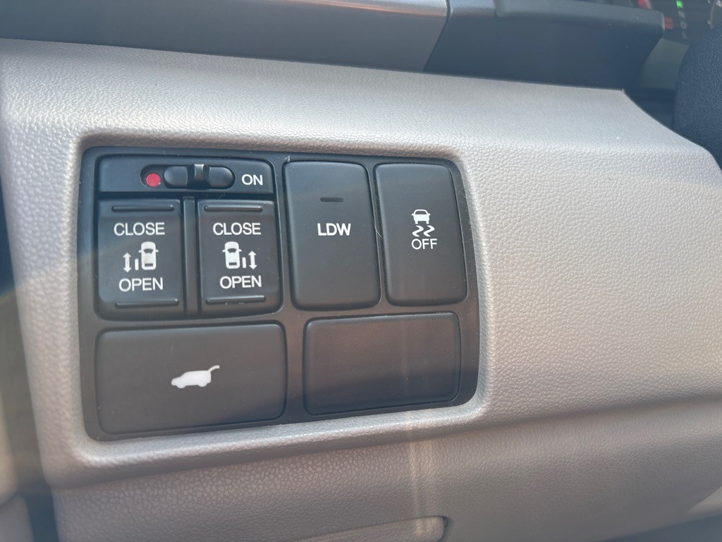 2014 Honda Odyssey Image 22