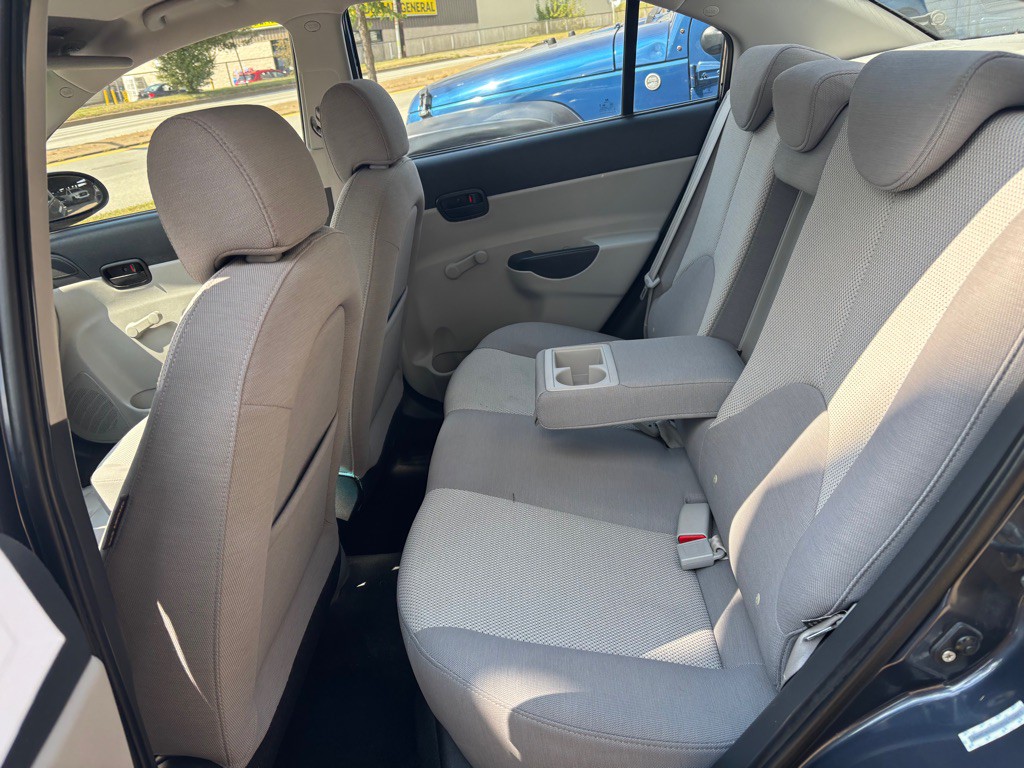2008 Hyundai Accent Image 7