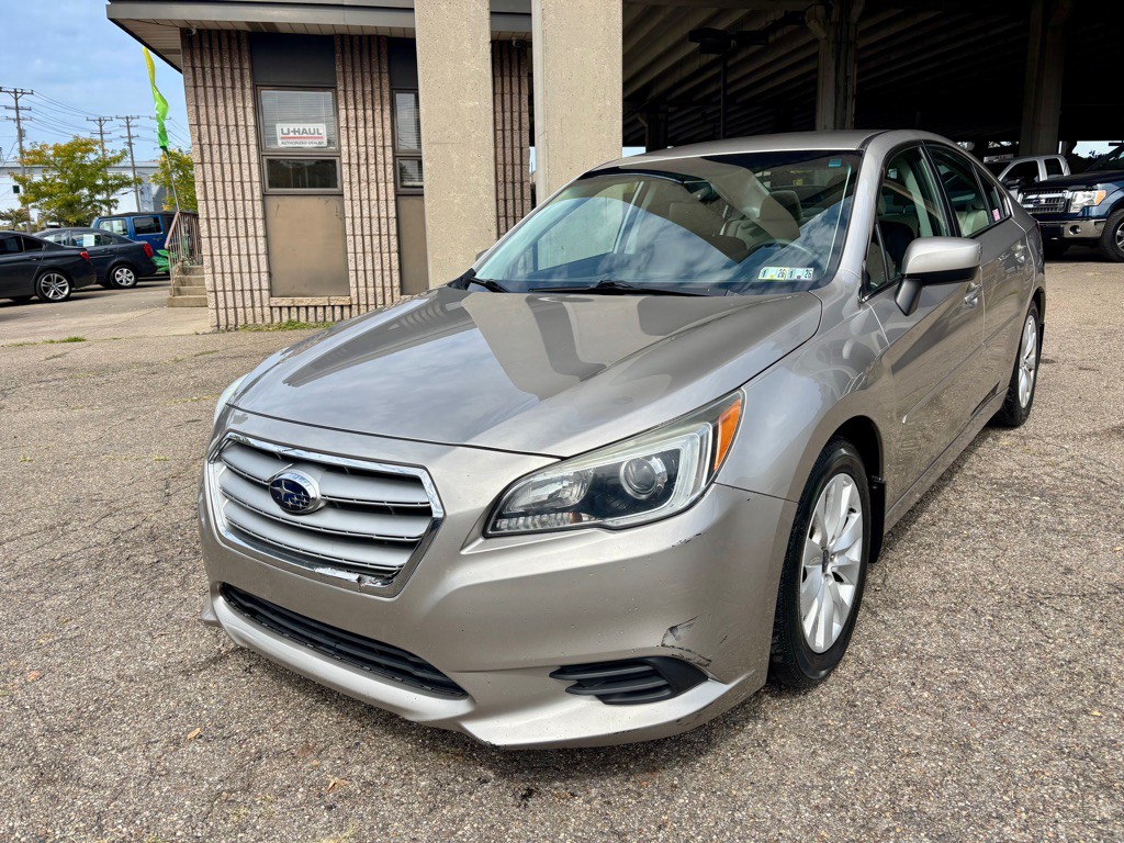 2016 Subaru Legacy Image 2