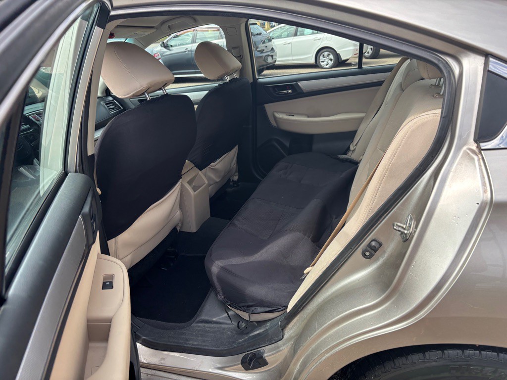 2016 Subaru Legacy Image 8