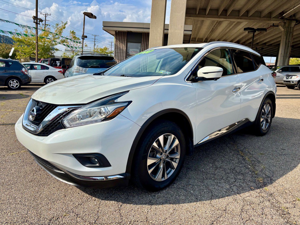 2017 Nissan Murano Image 2