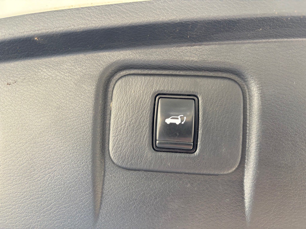 2017 Nissan Murano Image 16