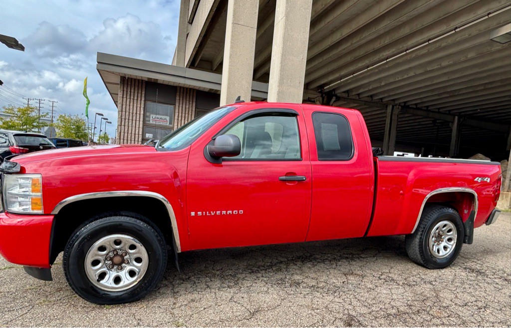 2008 Chevrolet Silverado 1500 Image 1