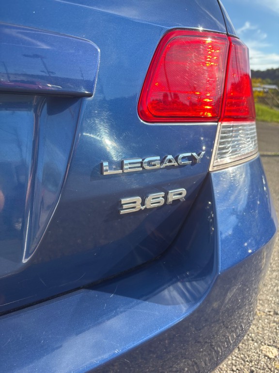 2011 Subaru Legacy Image 16