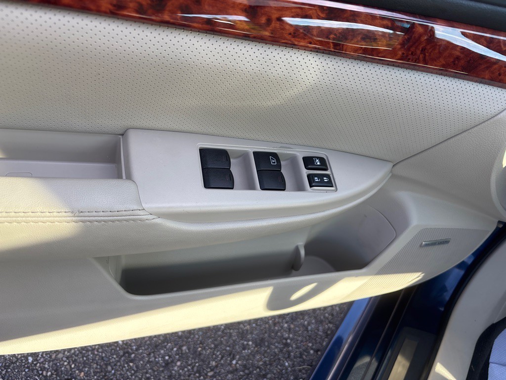 2011 Subaru Legacy Image 20