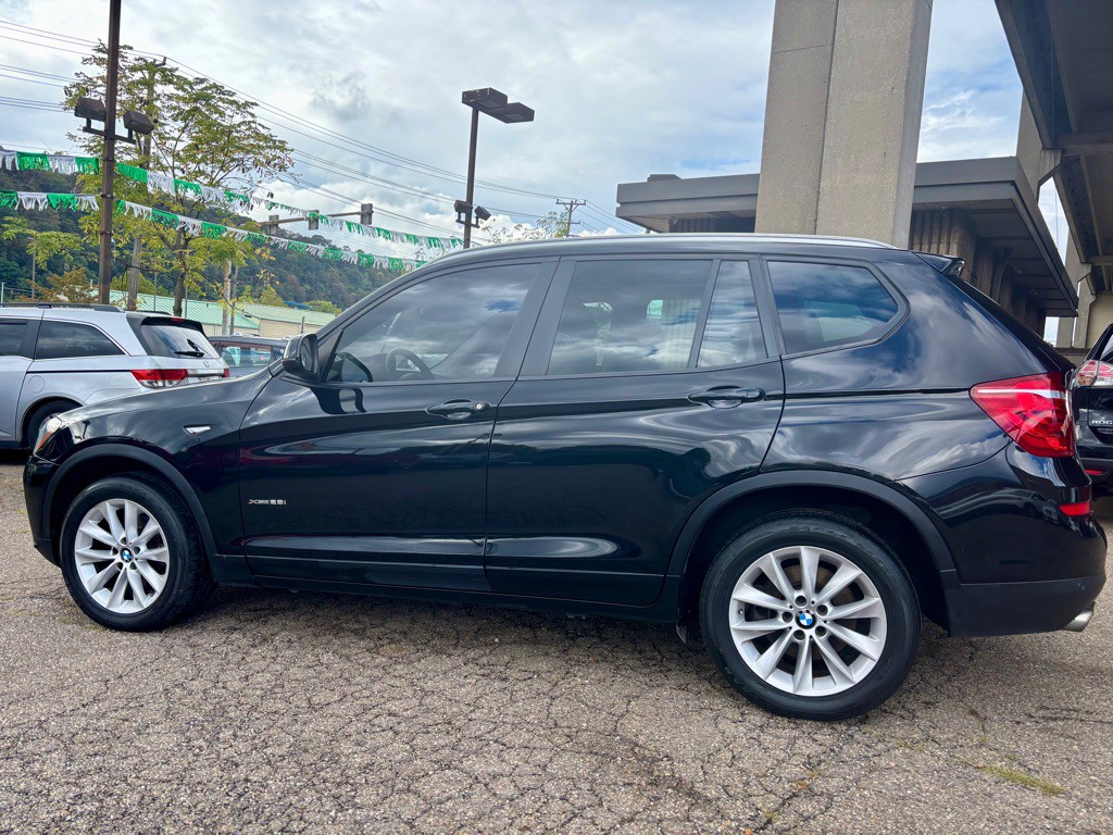 2017 BMW X3 Image 2