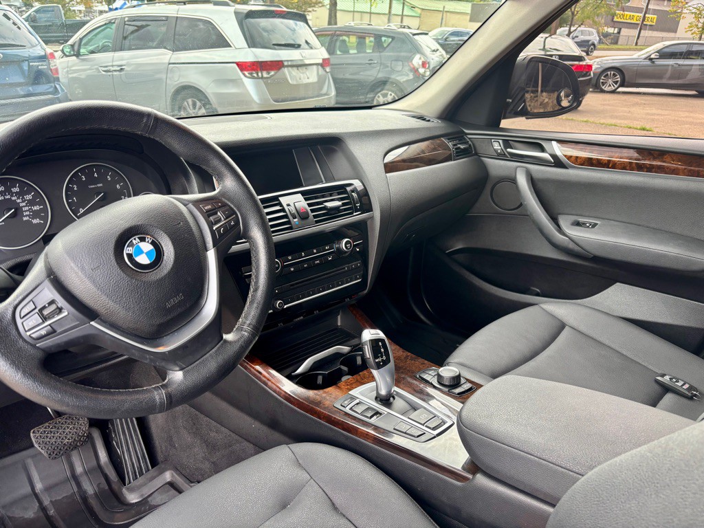 2017 BMW X3 Image 6