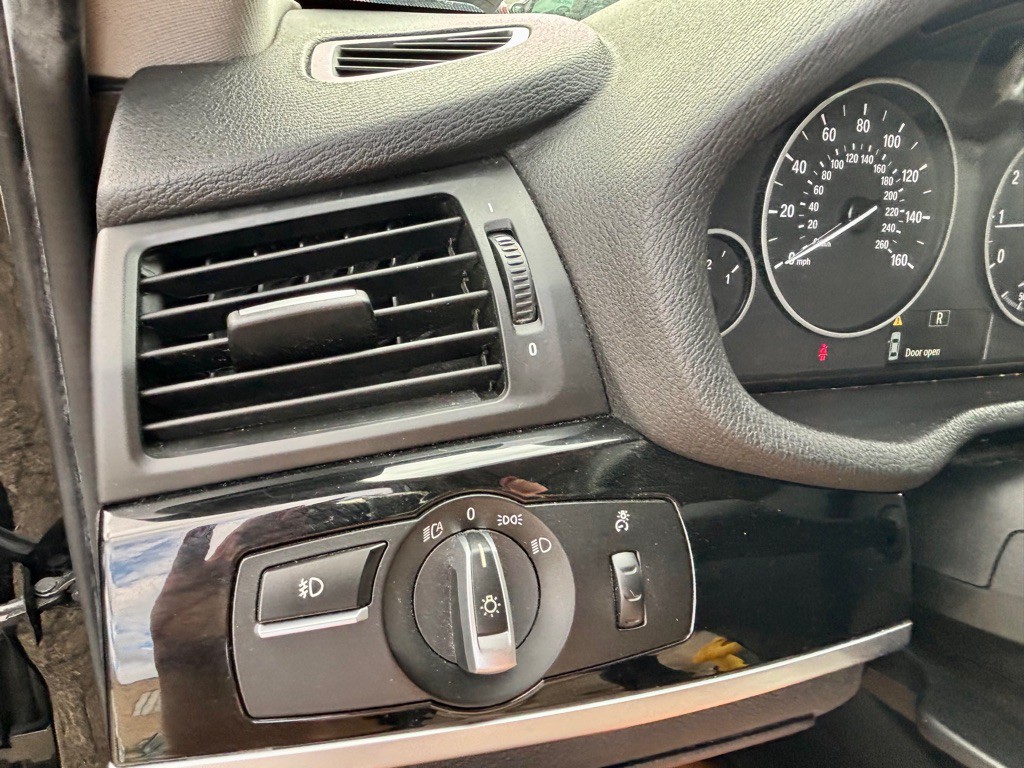 2017 BMW X3 Image 11