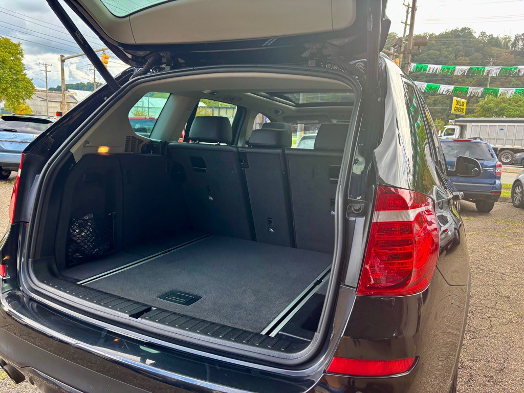 2017 BMW X3 Image 22