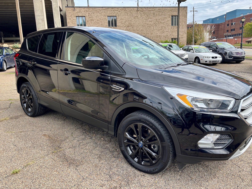 2019 Ford Escape Image 3