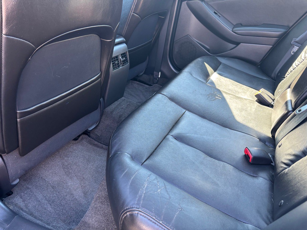 2011 Nissan Altima Image 8