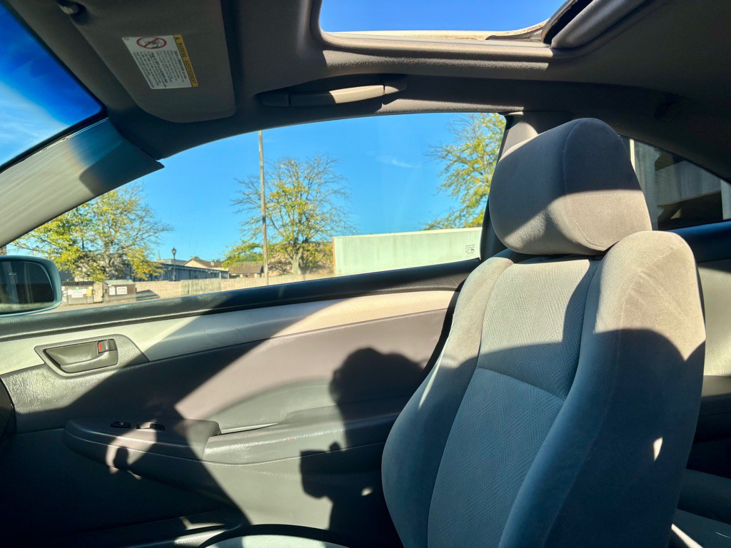 2004 Toyota Camry Image 4