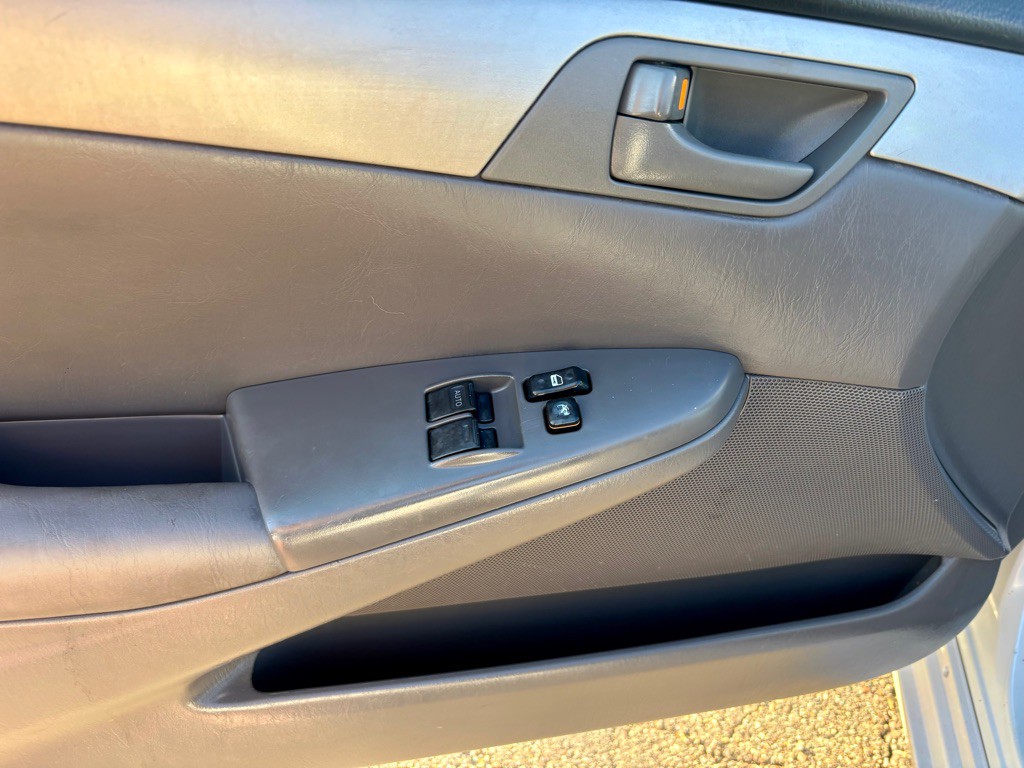 2004 Toyota Camry Image 5