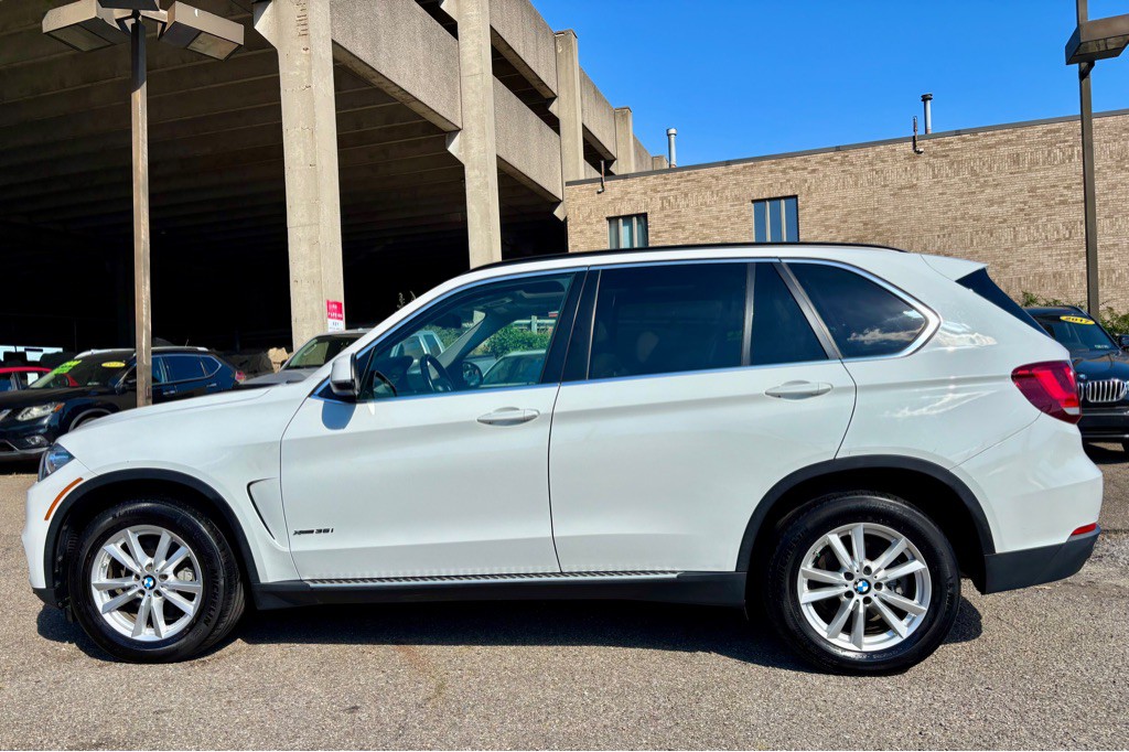 2015 BMW X5 Image 2