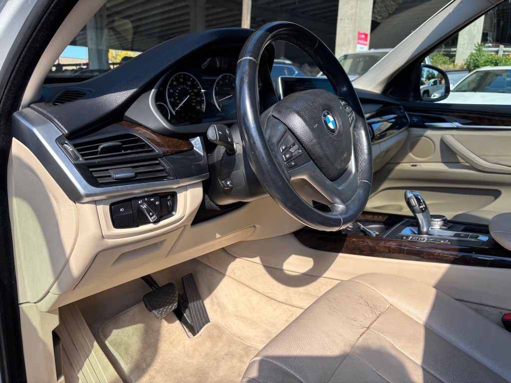 2015 BMW X5 Image 21