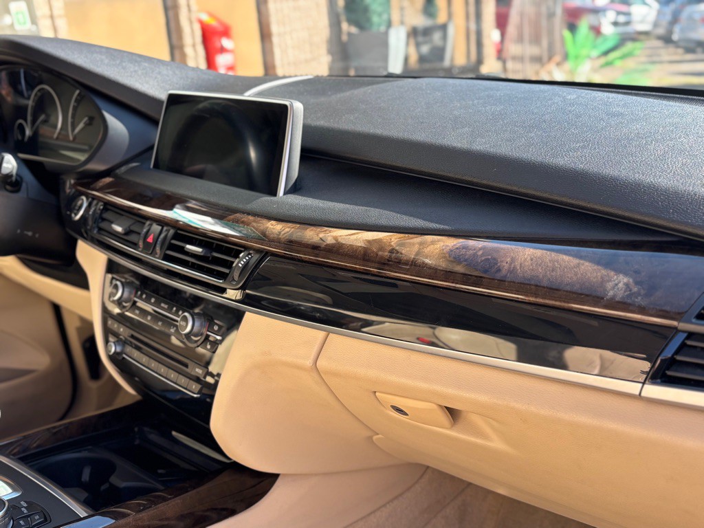 2015 BMW X5 Image 26