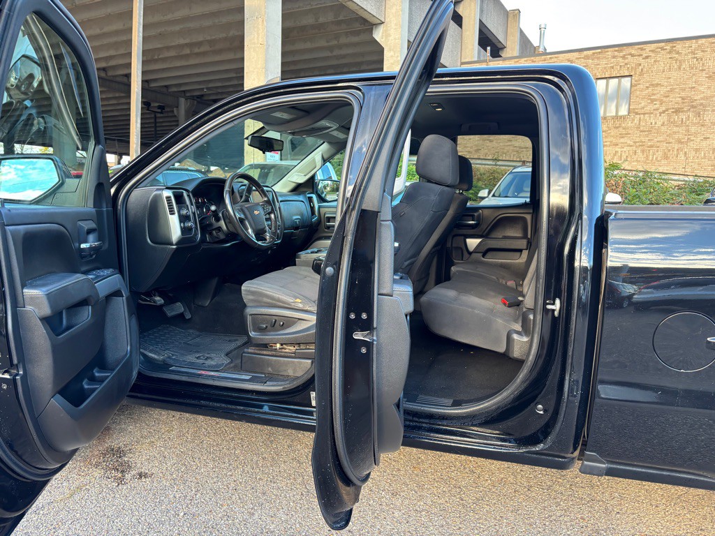 2018 Chevrolet Silverado 1500 Image 3