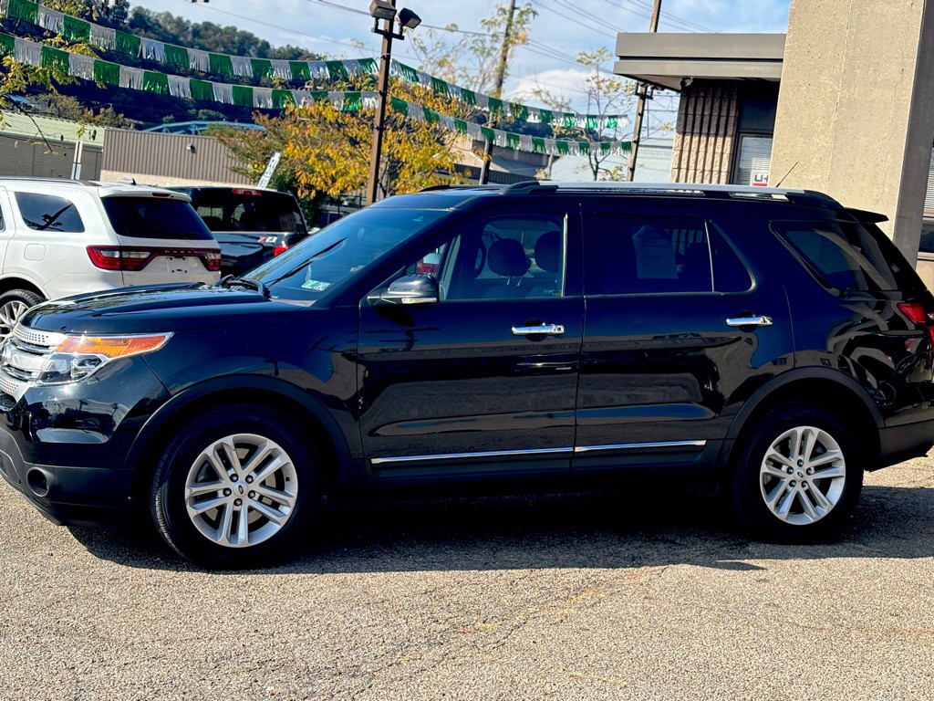 2014 Ford Explorer Image 2
