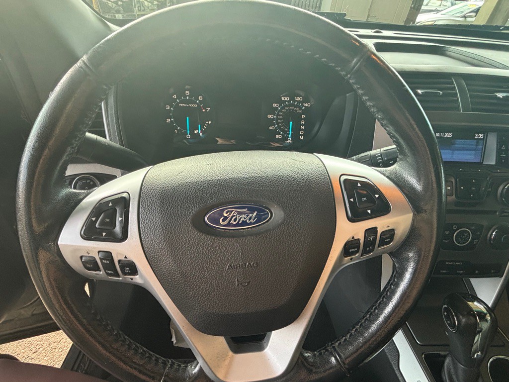2014 Ford Explorer Image 24