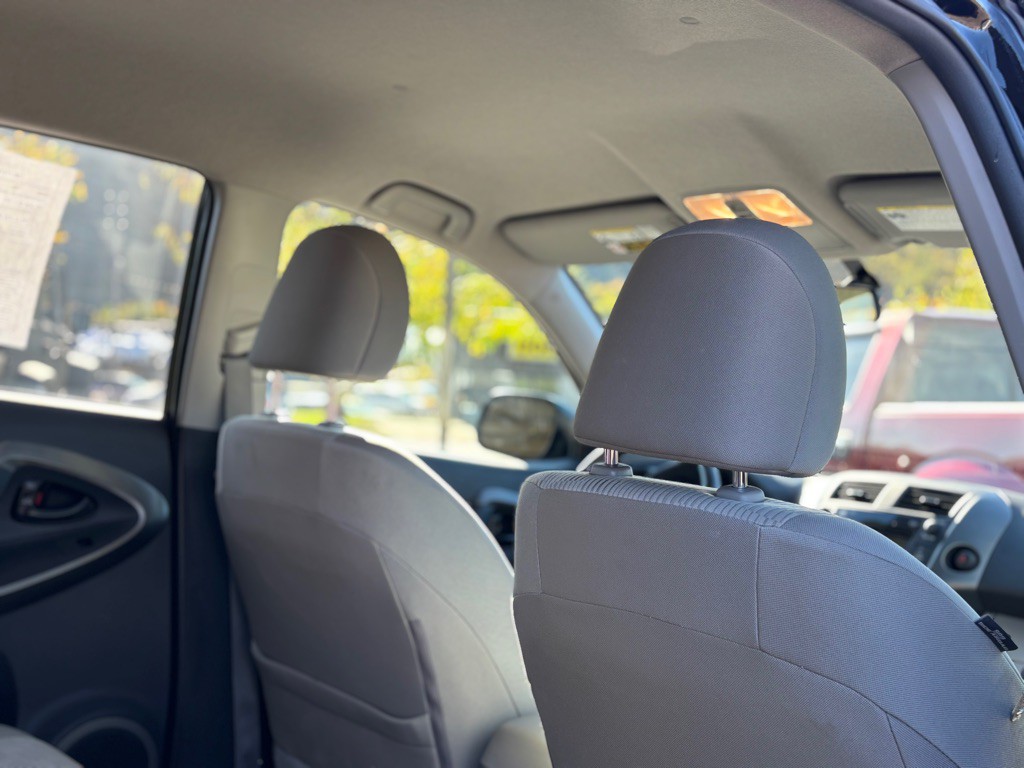 2011 Toyota Rav4 Image 7