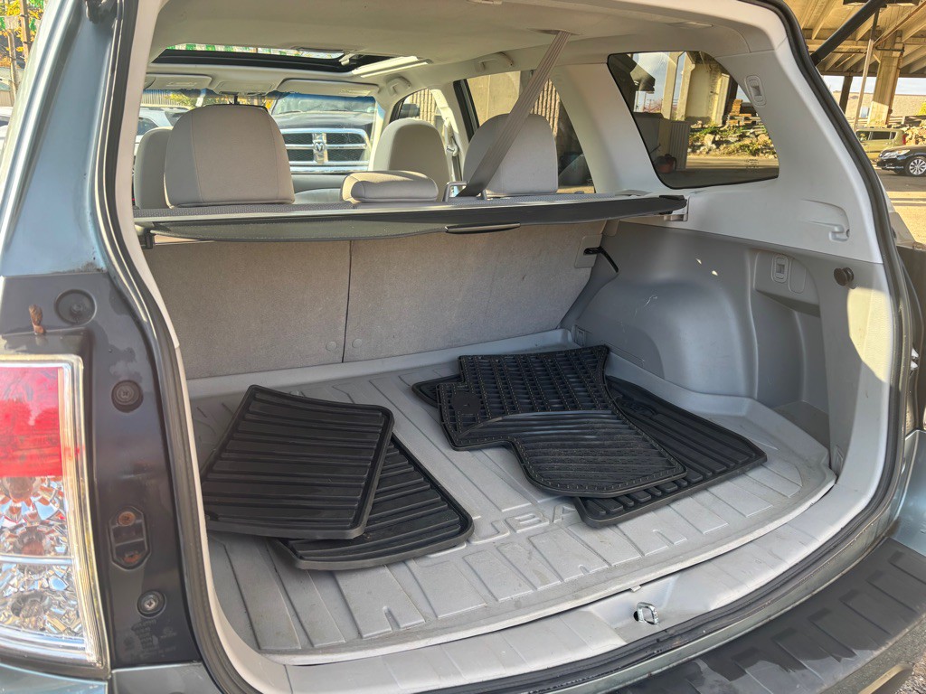 2011 Subaru Forester Image 10
