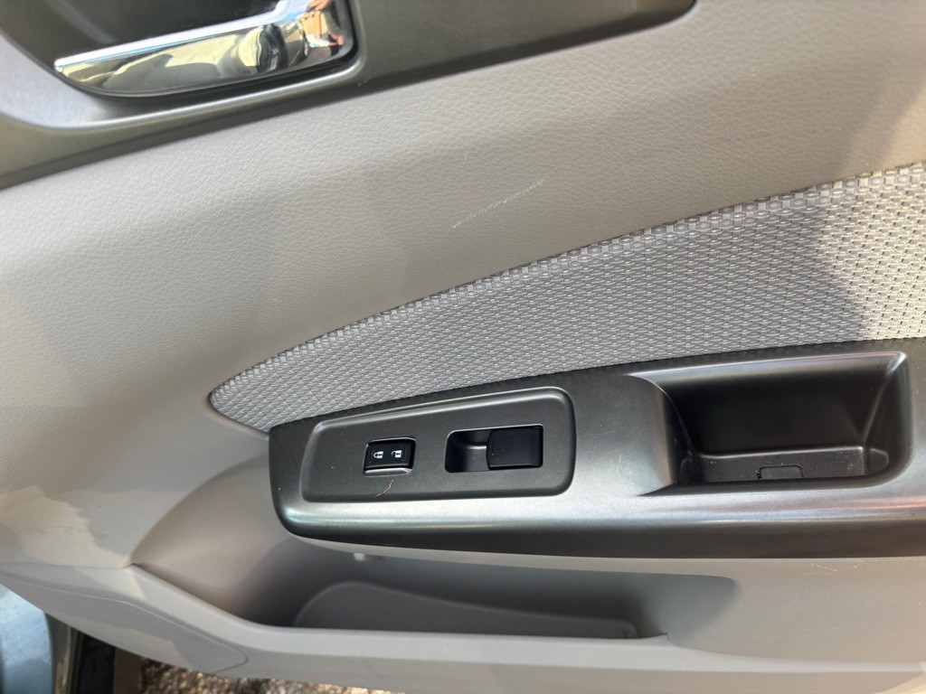 2011 Subaru Forester Image 13