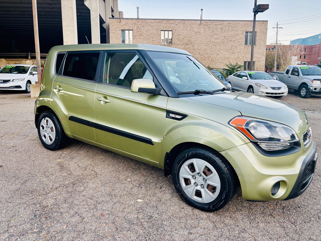 2013 Kia Soul Image 1