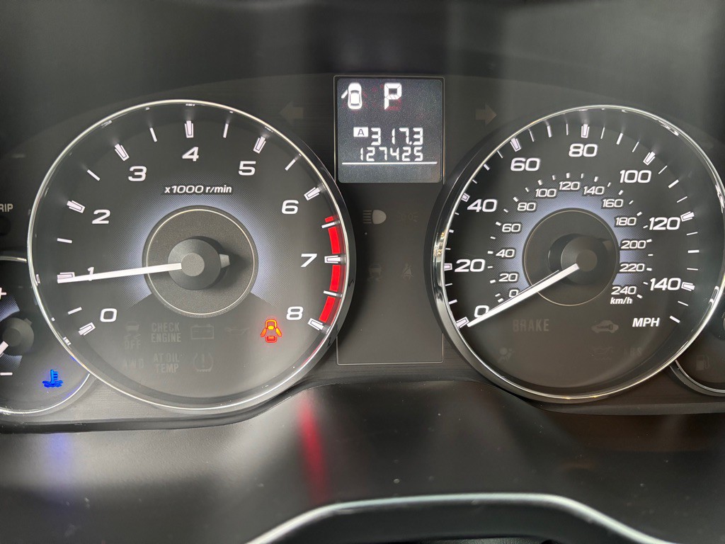 2011 Subaru Outback Image 8