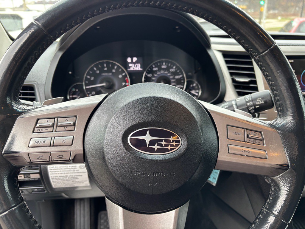 2011 Subaru Outback Image 9