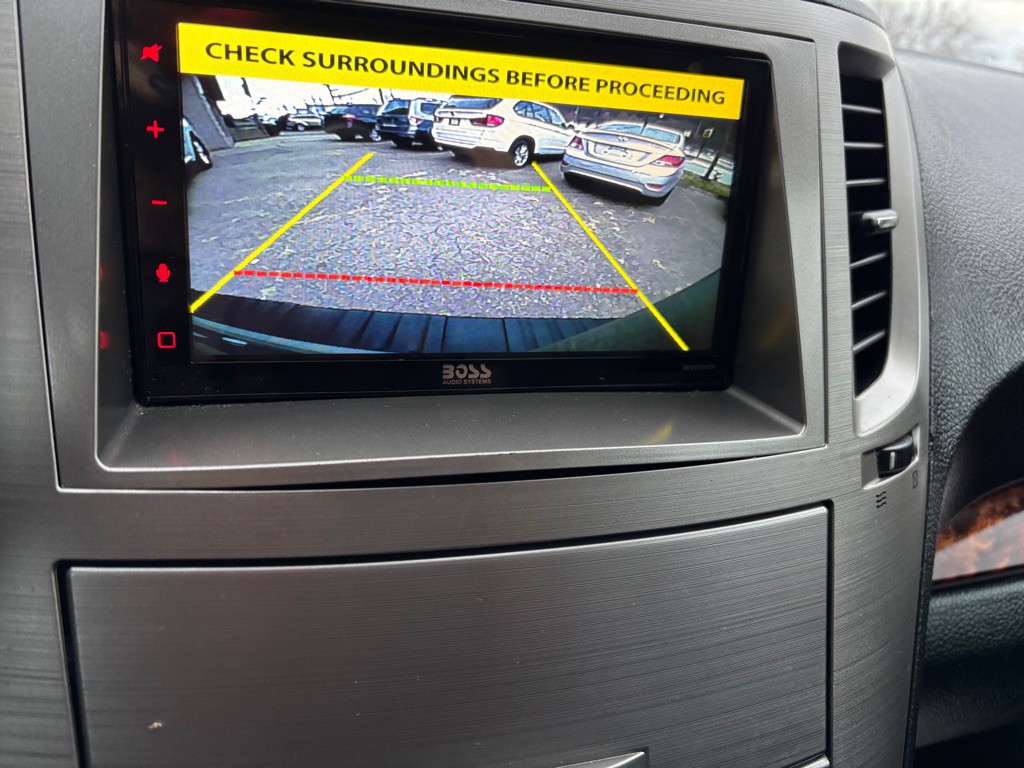 2011 Subaru Outback Image 13