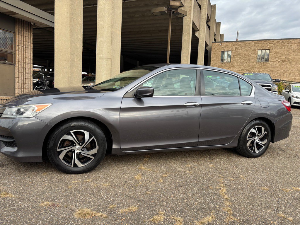 2011 Subaru Outback Image 22