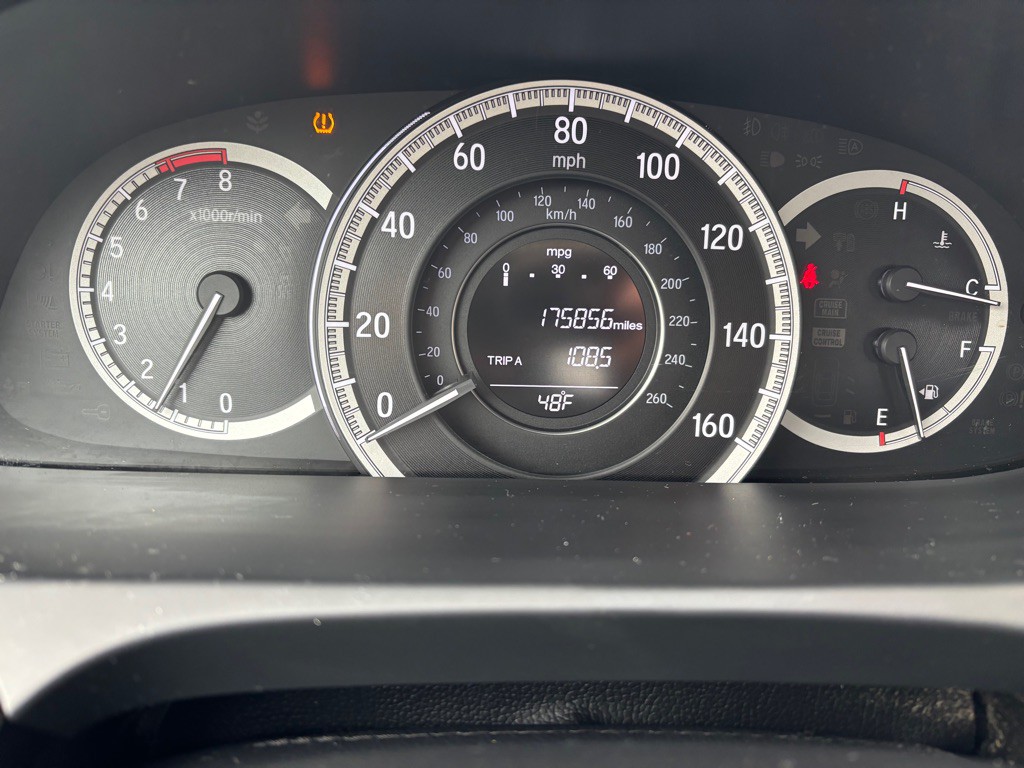 2011 Subaru Outback Image 31