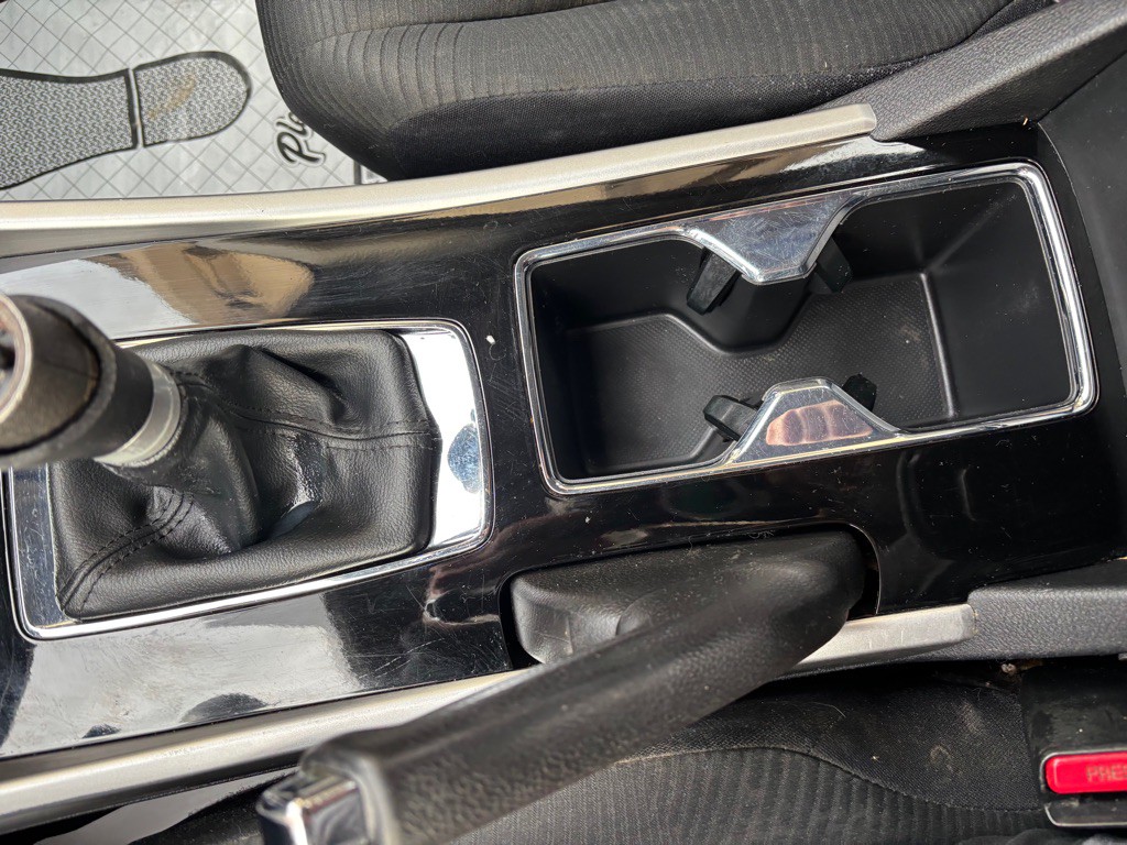 2011 Subaru Outback Image 35