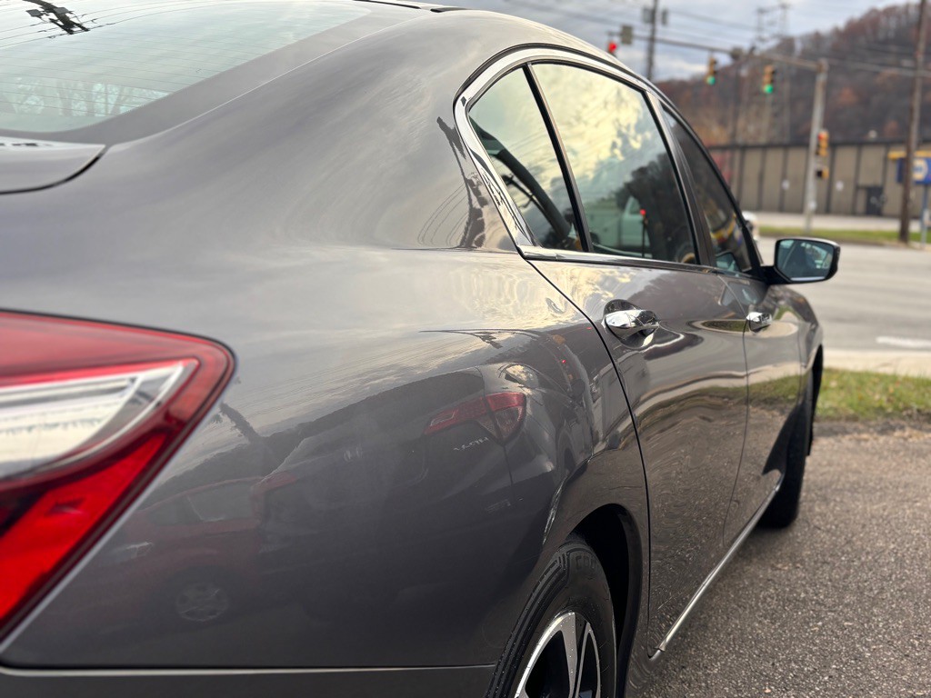 2011 Subaru Outback Image 41